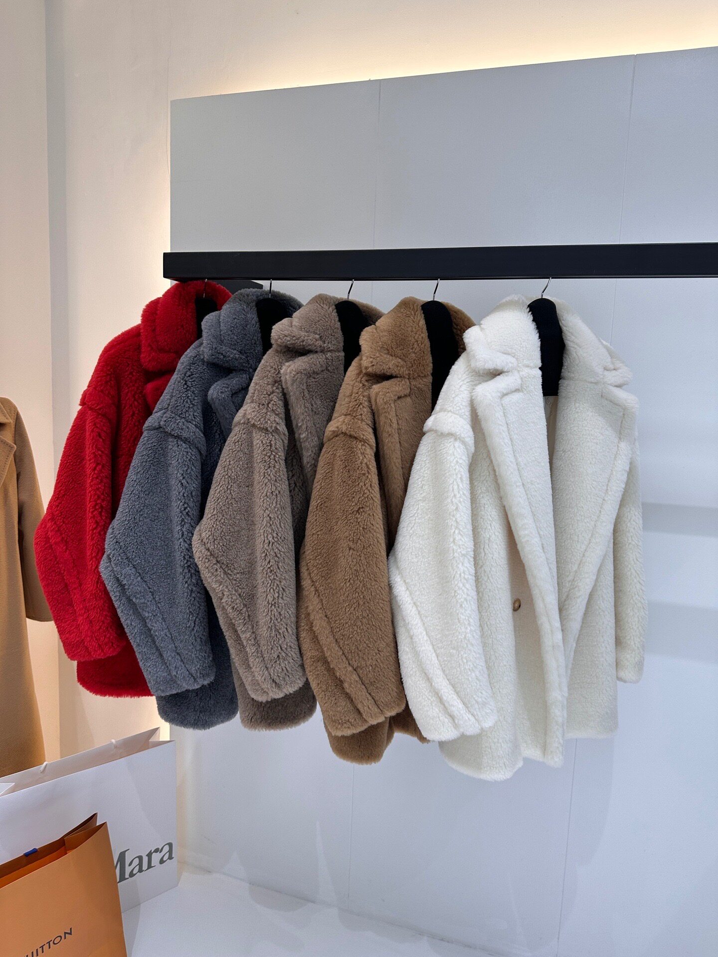 Wool Coat Peacoat - 맥스 숏 테디 베어 코트 62%